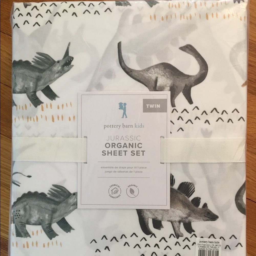 Brand new twin sheets